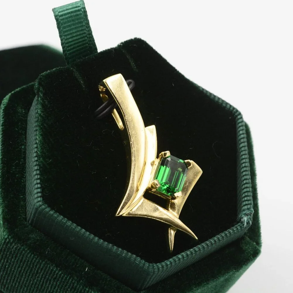 BEING REMADE INTO A RING-CHECKBACK LATER - Picture 3 of 9